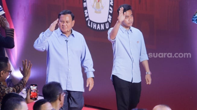 Jam Tangan Gibran yang Dipakai Saat Debat Capres Jadi Sorotan, Bisa Buat Jajan Honda BeAT Satu Kampung